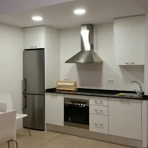https://encantador-apartament-a-sant-feliu-de-guixols.topcostabravahotels.com